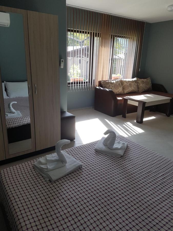Хотелски Комплекс Саня Apriltsi  Extérieur photo