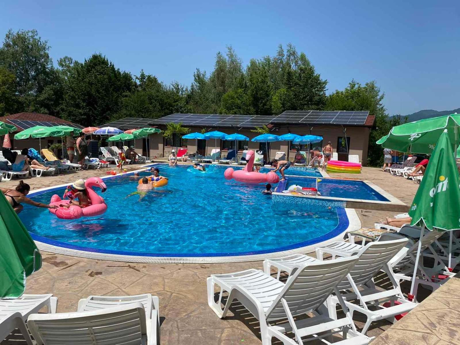 Хотелски Комплекс Саня Apriltsi  Extérieur photo